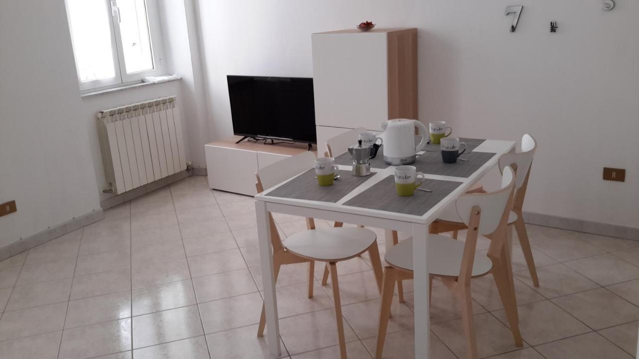 Due Ale - Nuova Casa Di Corte A Trieste Exteriör bild